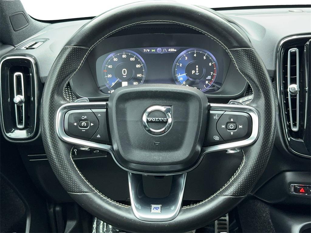 used 2019 Volvo XC40 car, priced at $19,679