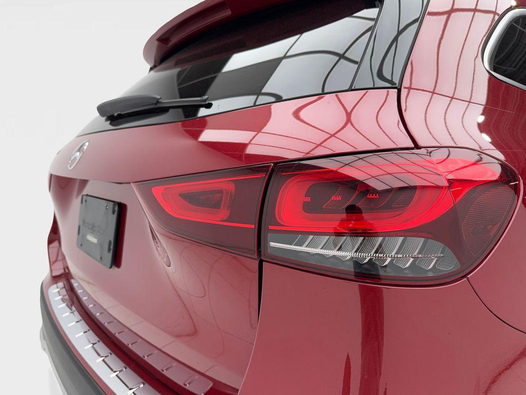 used 2021 Mercedes-Benz GLA 250 car, priced at $23,990