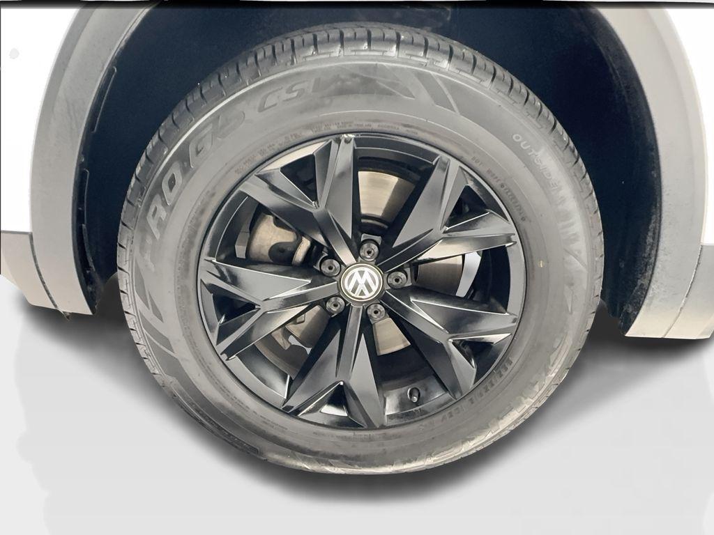 used 2018 Volkswagen Atlas car, priced at $16,021