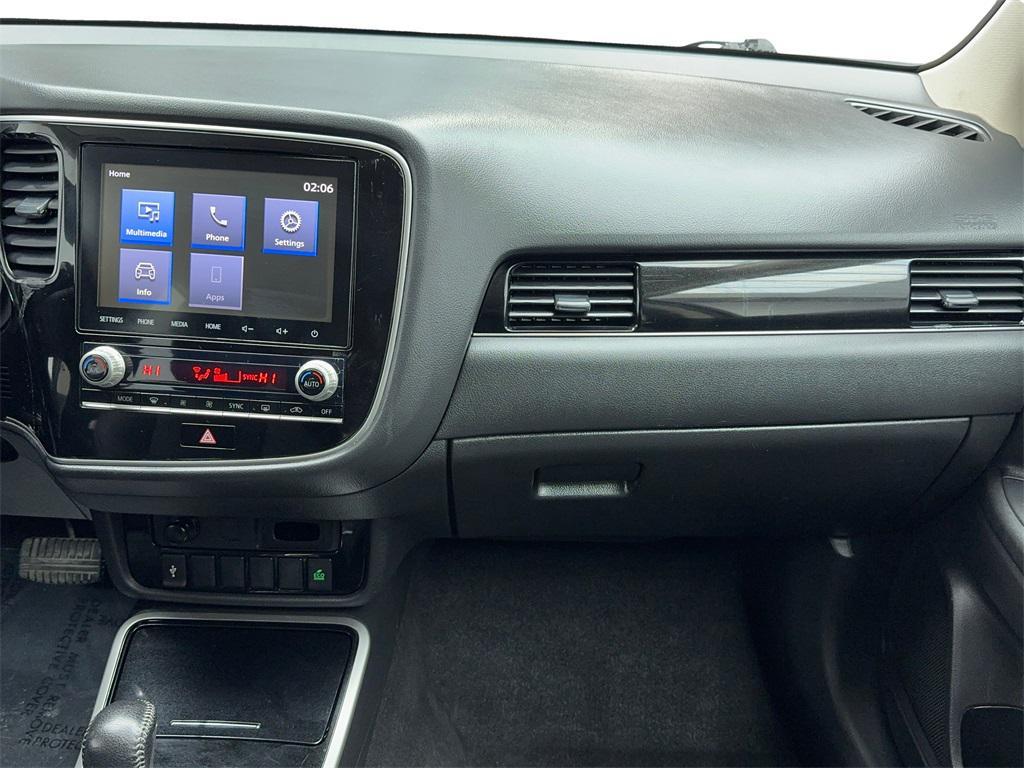 used 2020 Mitsubishi Outlander car, priced at $13,985