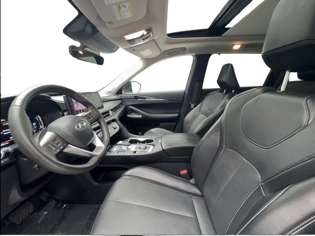 used 2025 INFINITI QX60 car, priced at $39,990