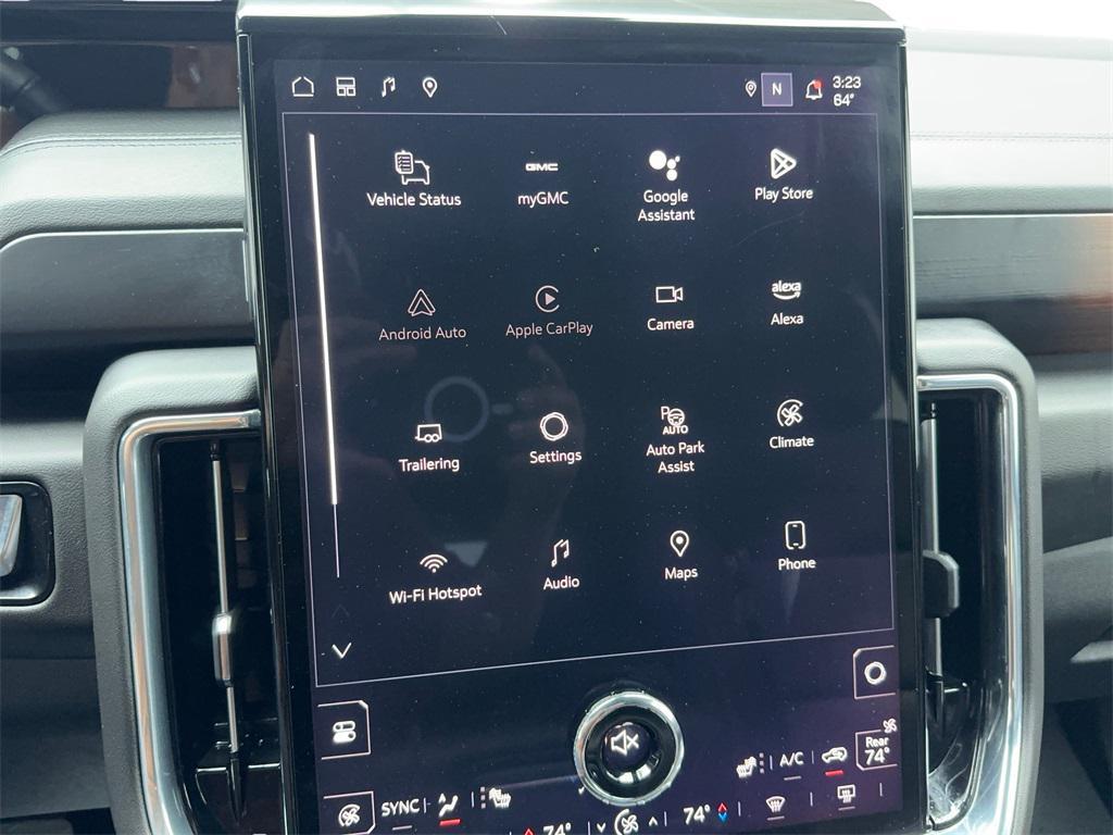 used 2025 GMC Yukon car, priced at $69,990