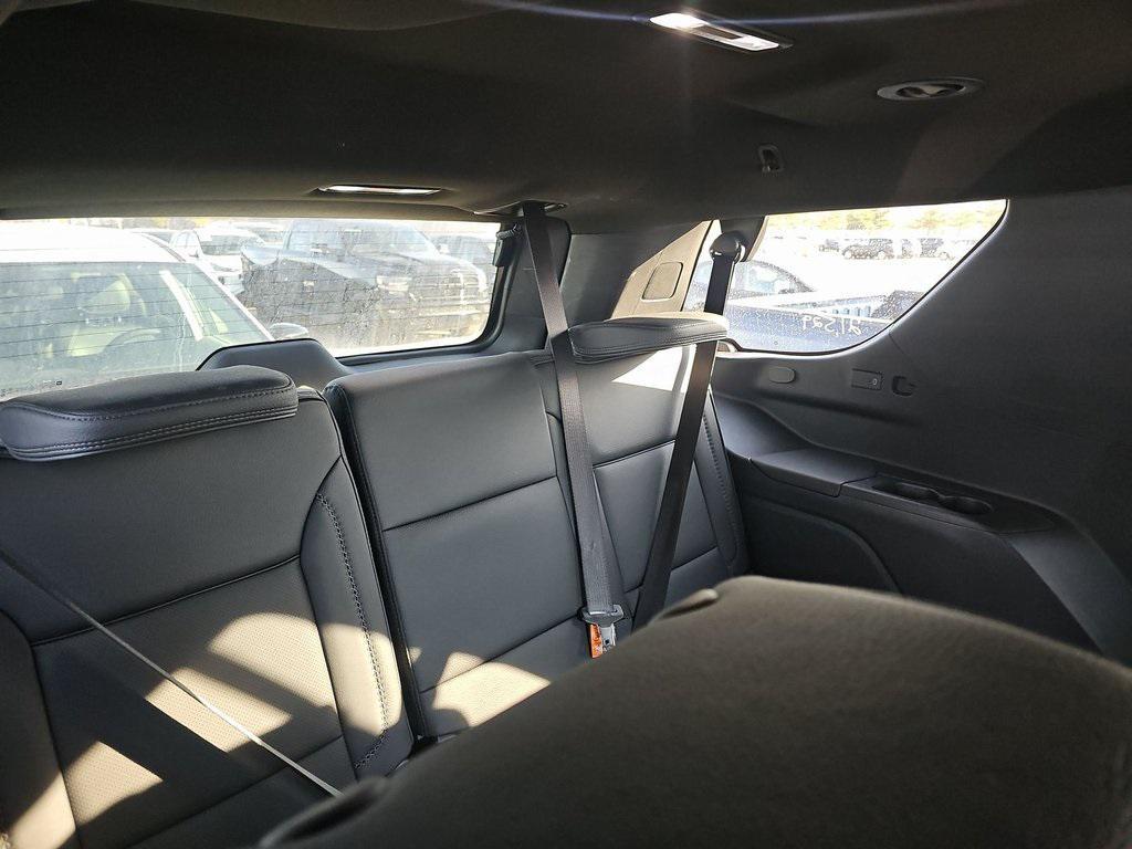 used 2025 GMC Yukon car, priced at $71,987