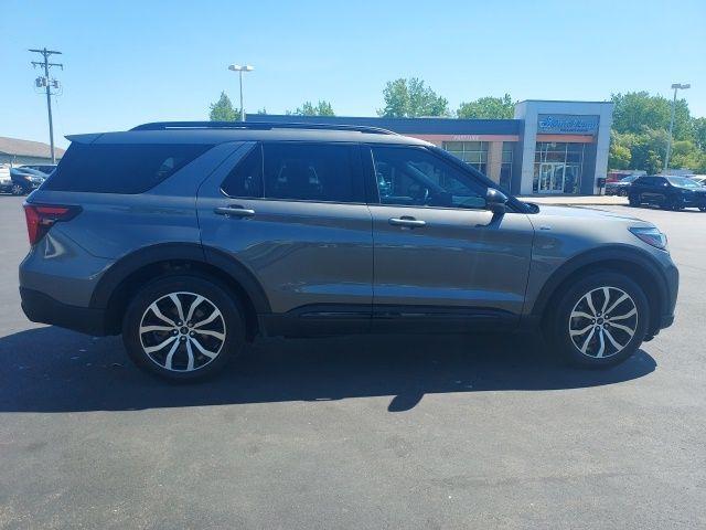 used 2025 Ford Explorer car, priced at $42,940