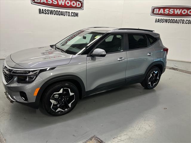 used 2025 Kia Seltos car, priced at $22,824