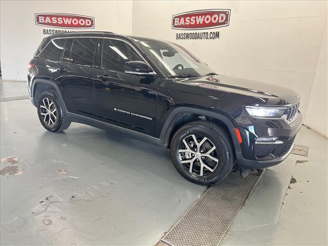 used 2023 Jeep Grand Cherokee car, priced at $29,577