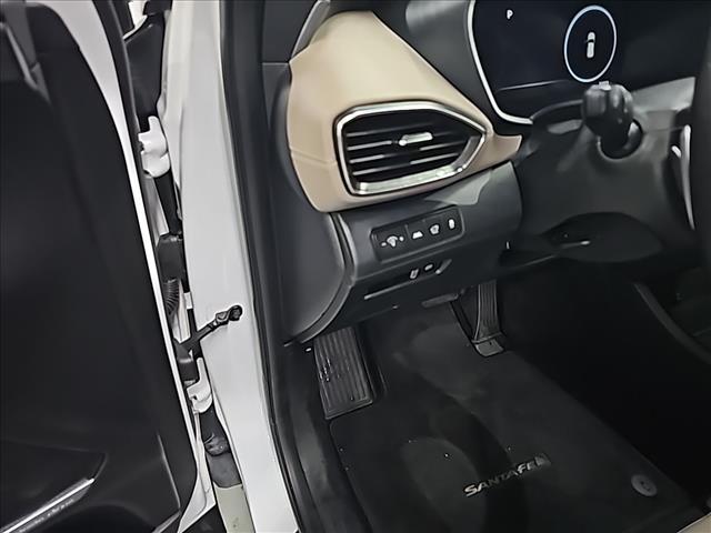 used 2022 Hyundai Santa Fe car, priced at $25,394