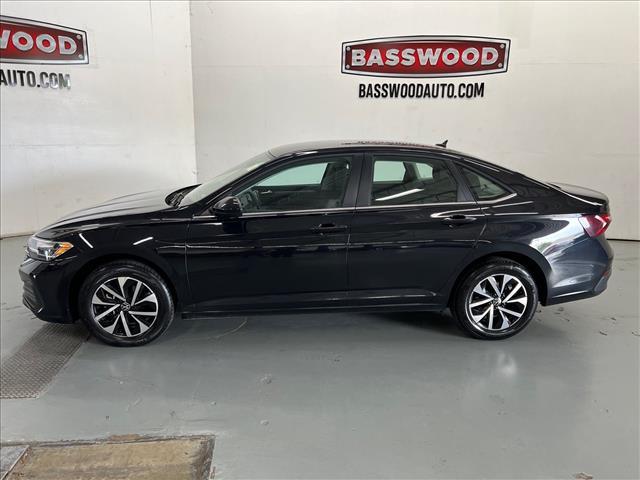 used 2024 Volkswagen Jetta car, priced at $18,119