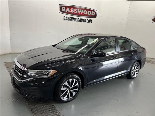 used 2024 Volkswagen Jetta car, priced at $18,119