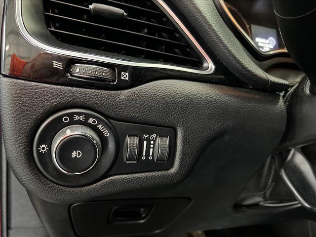 used 2020 Jeep Cherokee car, priced at $16,452
