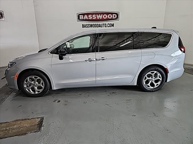 used 2024 Chrysler Pacifica car, priced at $25,972