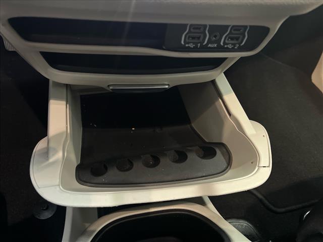 used 2024 Chrysler Pacifica car, priced at $25,736