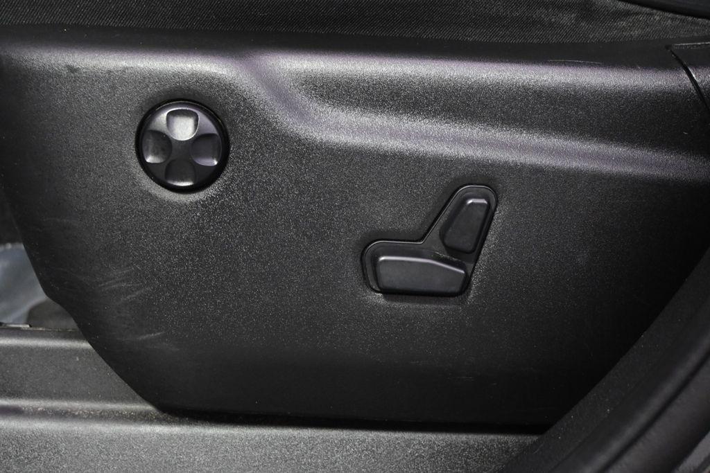 used 2016 Jeep Grand Cherokee car, priced at $15,777