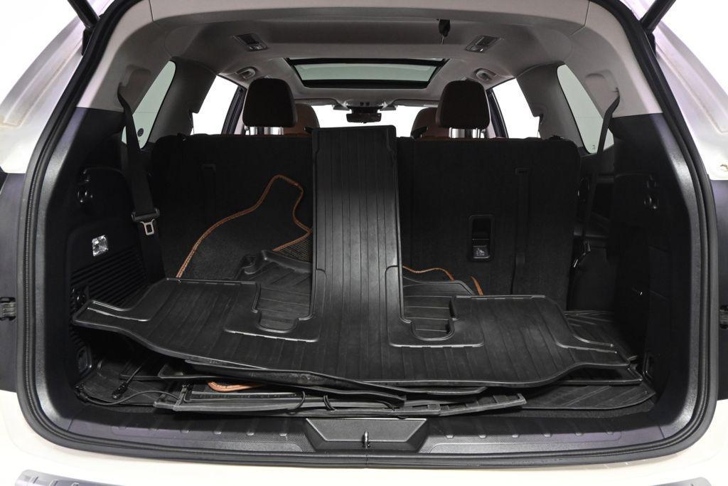 used 2023 Subaru Ascent car, priced at $28,997