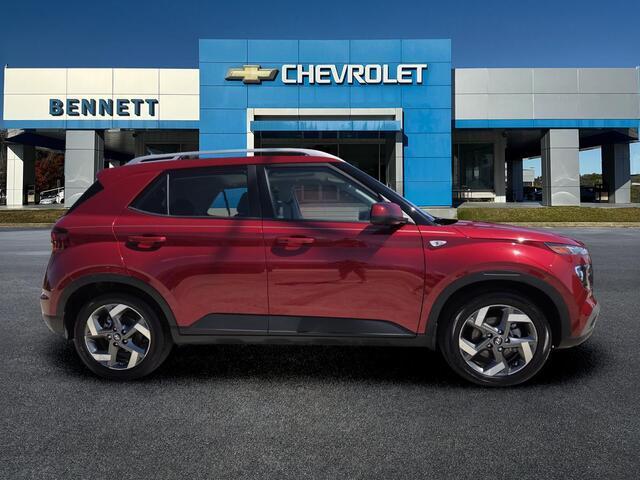 used 2025 Hyundai Venue car, priced at $22,995