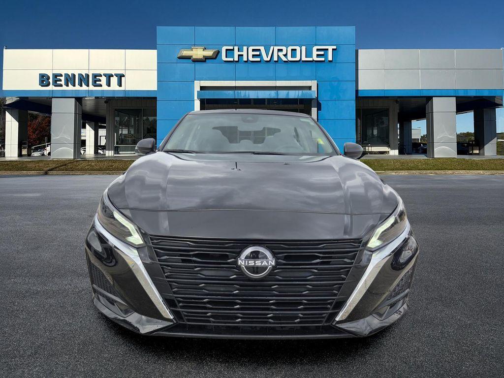 used 2025 Nissan Altima car