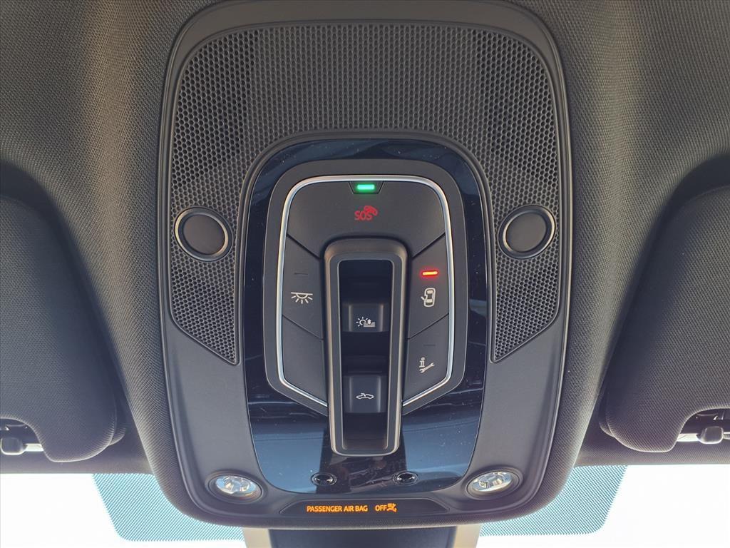 new 2026 Audi Q7 car, priced at $79,005