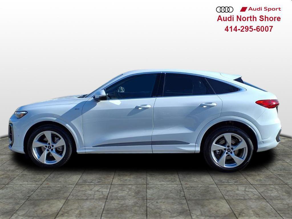 new 2025 Audi Q5 car, priced at $64,575