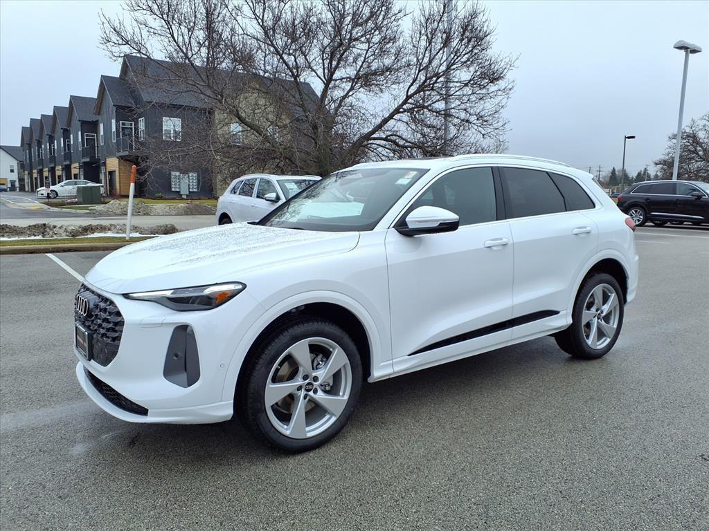 new 2025 Audi Q5 car, priced at $58,900