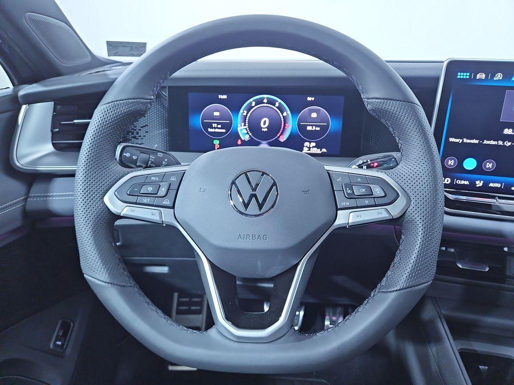 new 2025 Volkswagen Tiguan car, priced at $32,645