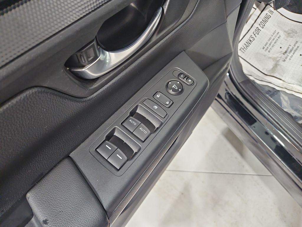 used 2023 Honda CR-V Hybrid car, priced at $26,127