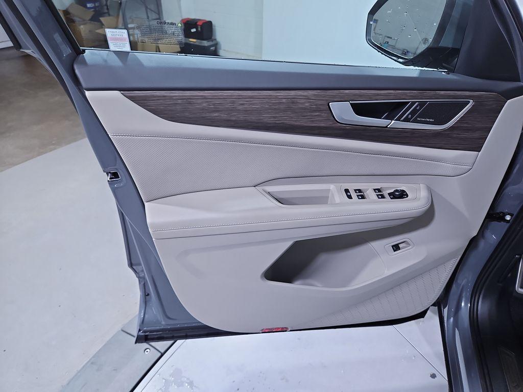 new 2026 Volkswagen Atlas car, priced at $52,831