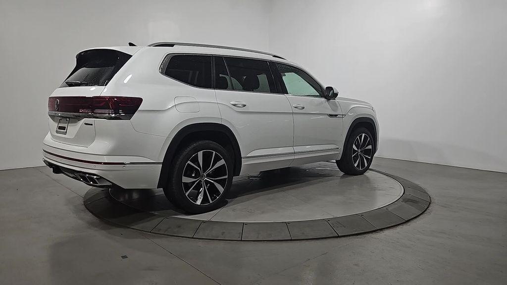 new 2026 Volkswagen Atlas car, priced at $52,064