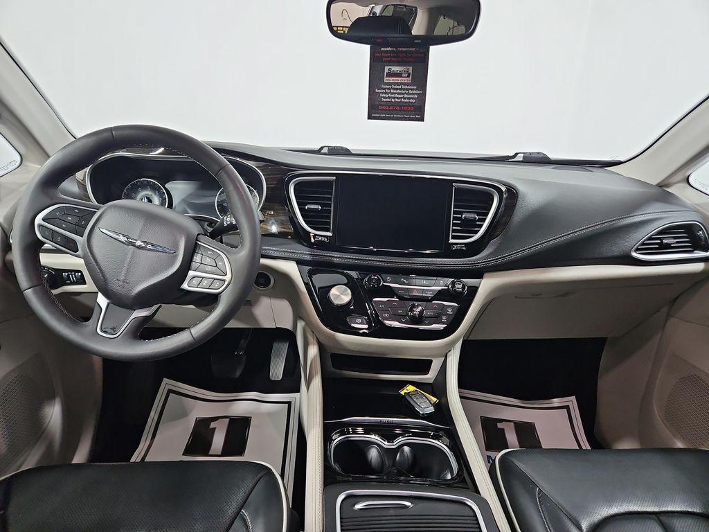 used 2024 Chrysler Pacifica car, priced at $31,188