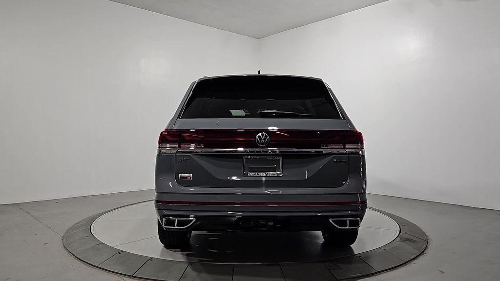 new 2026 Volkswagen Atlas car, priced at $52,831