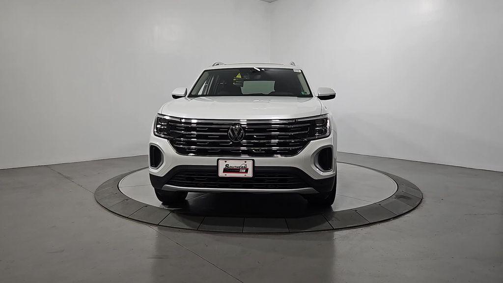 new 2026 Volkswagen Atlas car, priced at $48,840