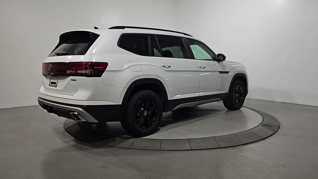new 2026 Volkswagen Atlas car, priced at $45,134