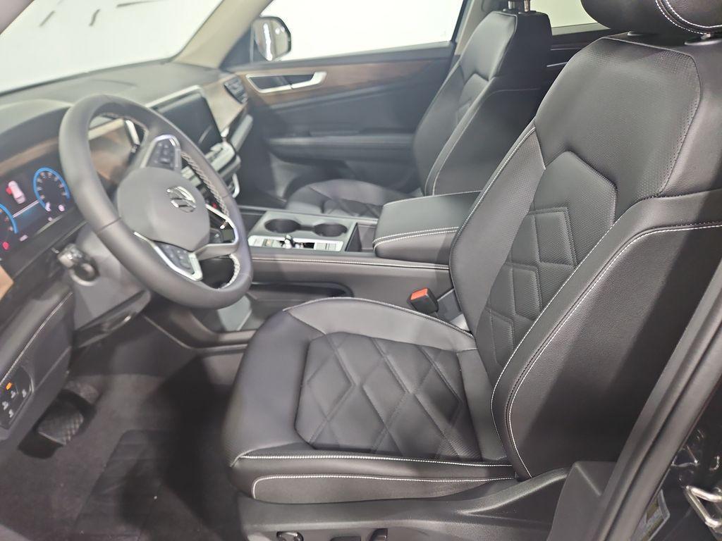 new 2026 Volkswagen Atlas car, priced at $39,233