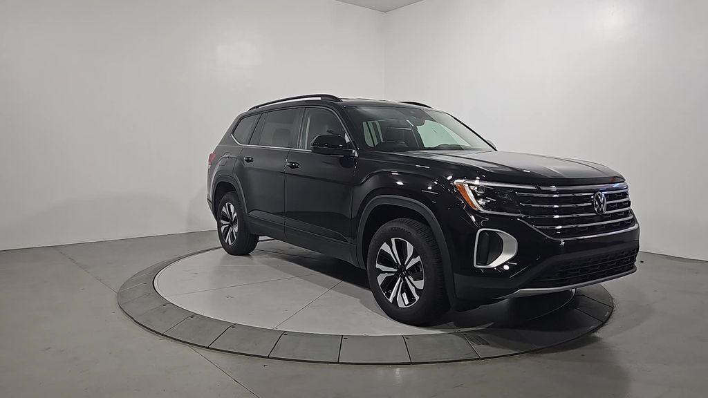 new 2026 Volkswagen Atlas car, priced at $39,233