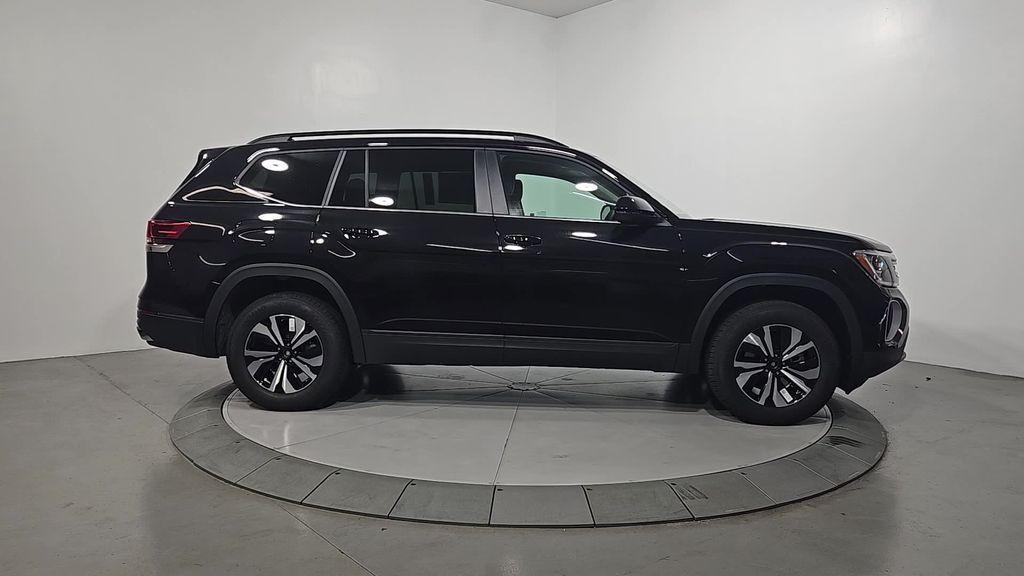 new 2026 Volkswagen Atlas car, priced at $39,233