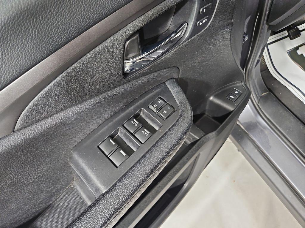 used 2019 Honda Pilot car, priced at $19,553