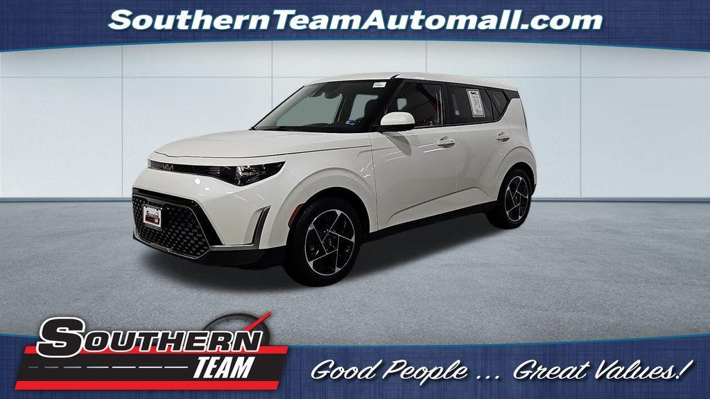 used 2023 Kia Soul car, priced at $19,347