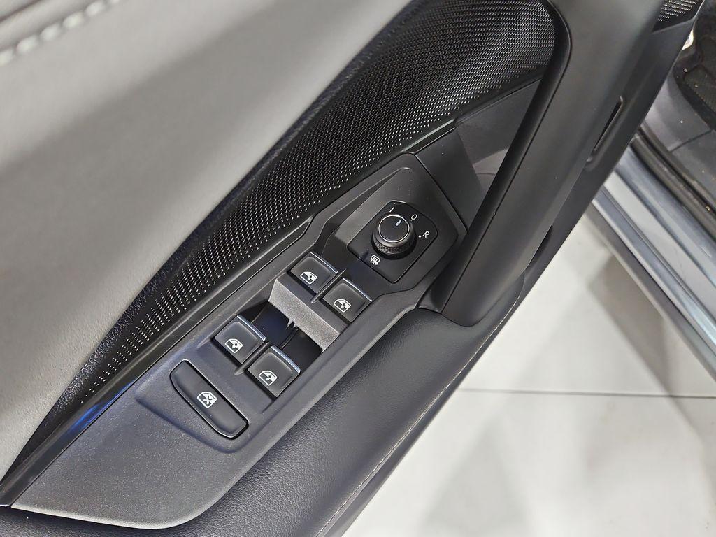 new 2026 Volkswagen Tiguan car, priced at $38,939