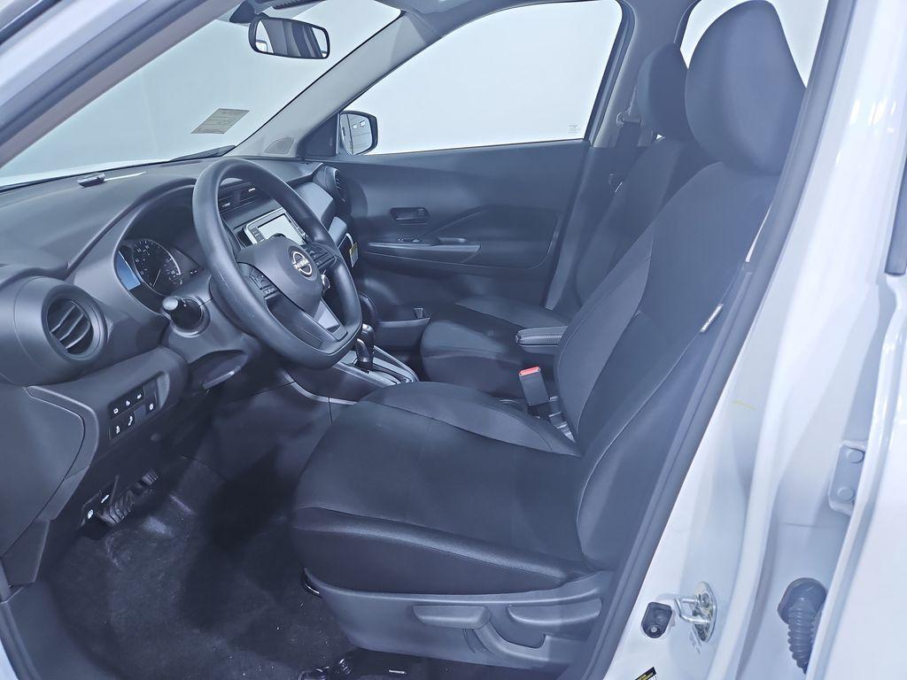 new 2025 Nissan Kicks Play car, priced at $21,257