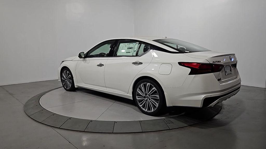 new 2025 Nissan Altima car, priced at $30,884