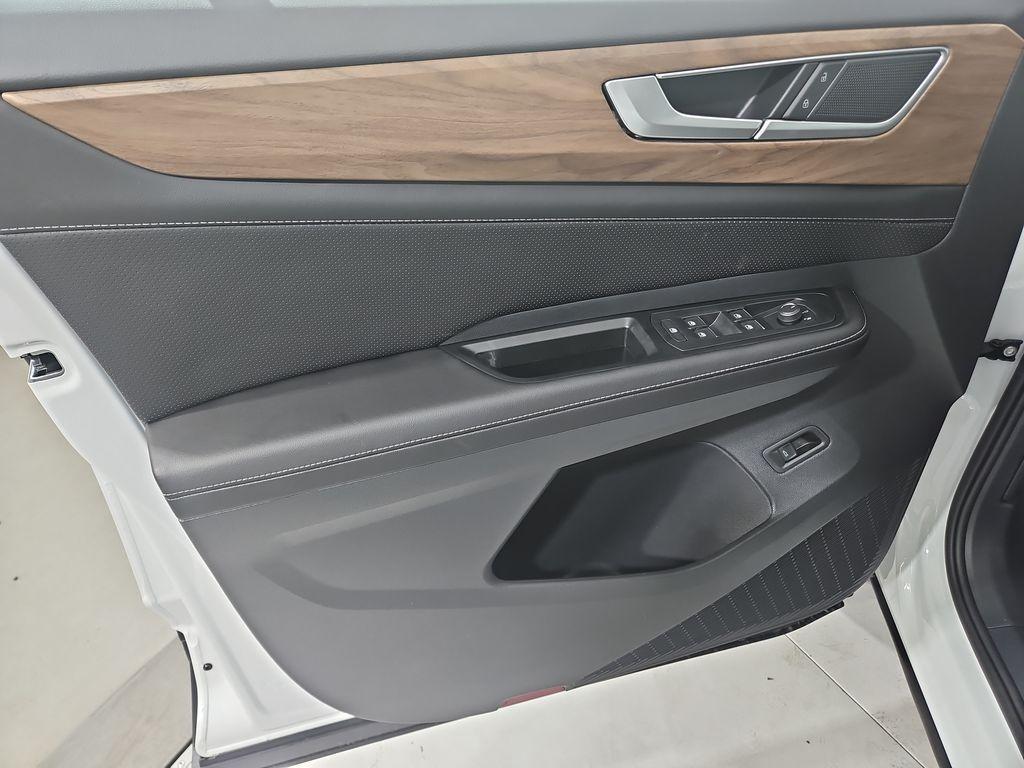 new 2026 Volkswagen Atlas car, priced at $45,899