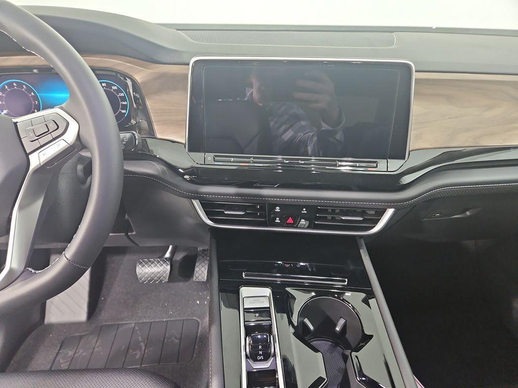 new 2026 Volkswagen Atlas car, priced at $45,899