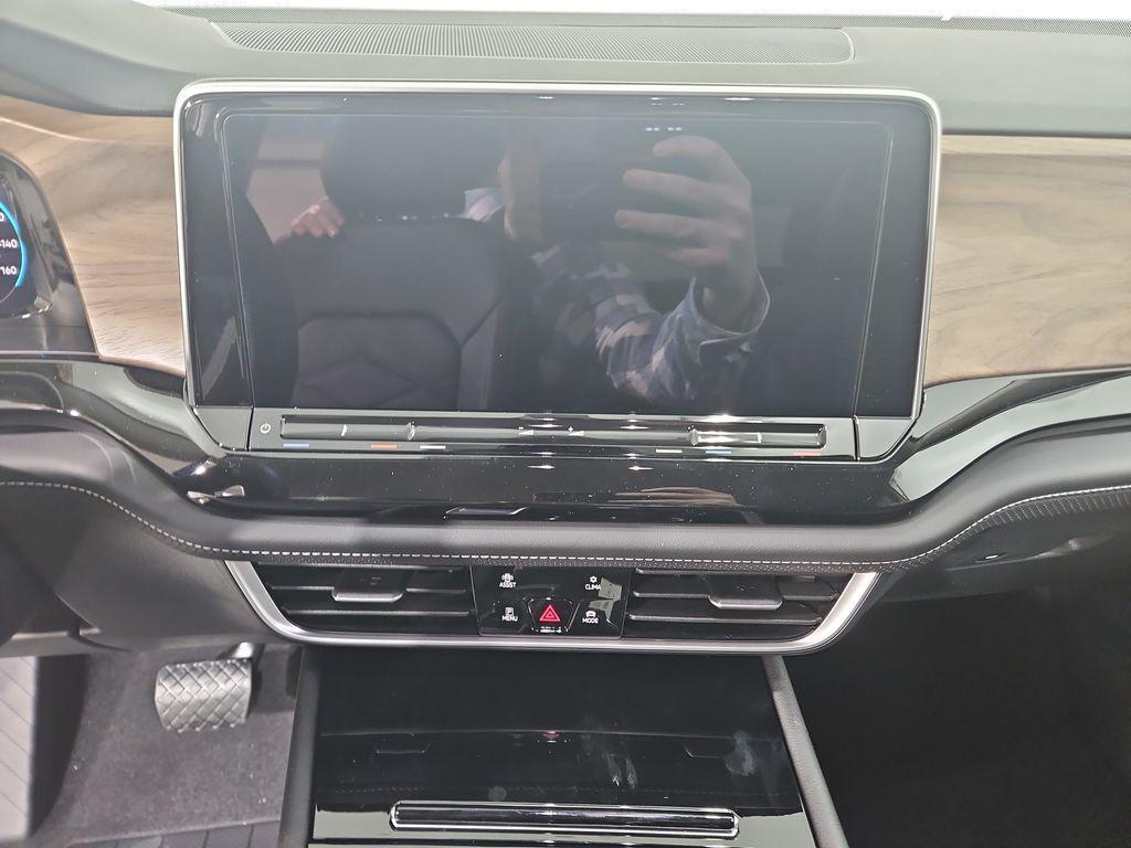 new 2026 Volkswagen Atlas car, priced at $45,899