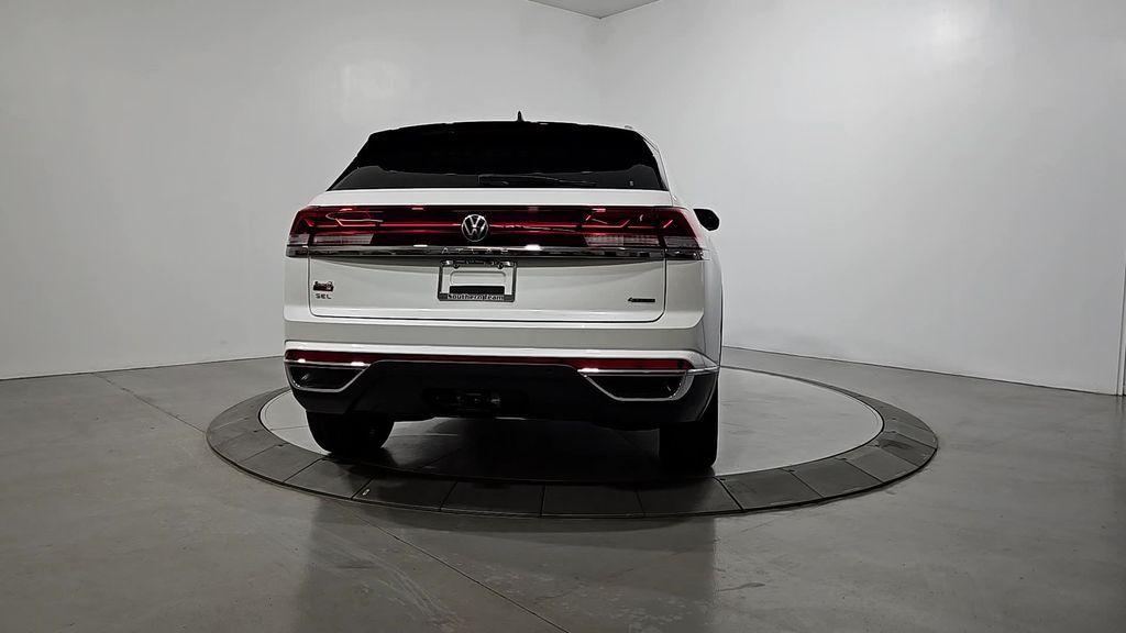 new 2026 Volkswagen Atlas Cross Sport car, priced at $46,417