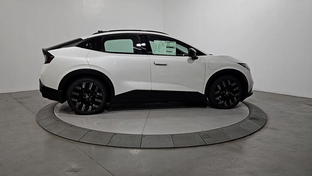 new 2026 Nissan Leaf car, priced at $40,271