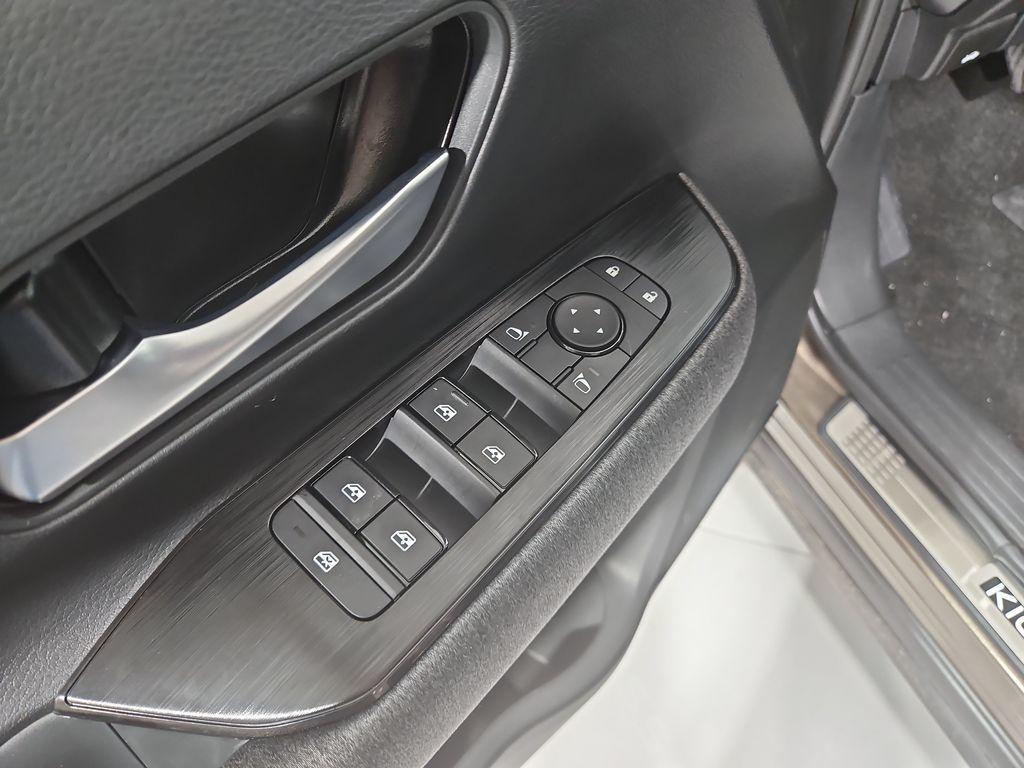 new 2026 Nissan Kicks car, priced at $28,030