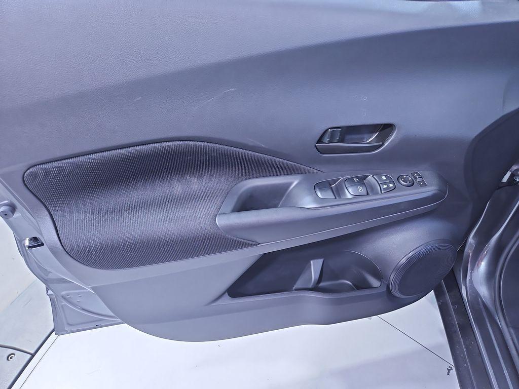 new 2025 Nissan Kicks Play car, priced at $21,757