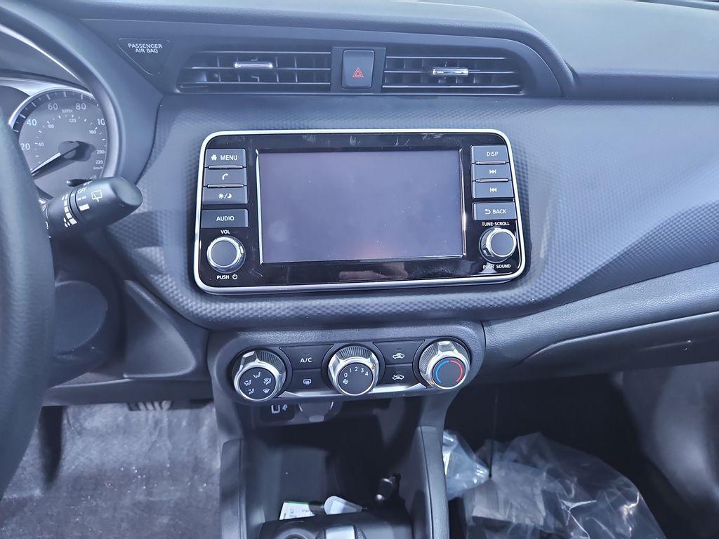 new 2025 Nissan Kicks Play car, priced at $21,757