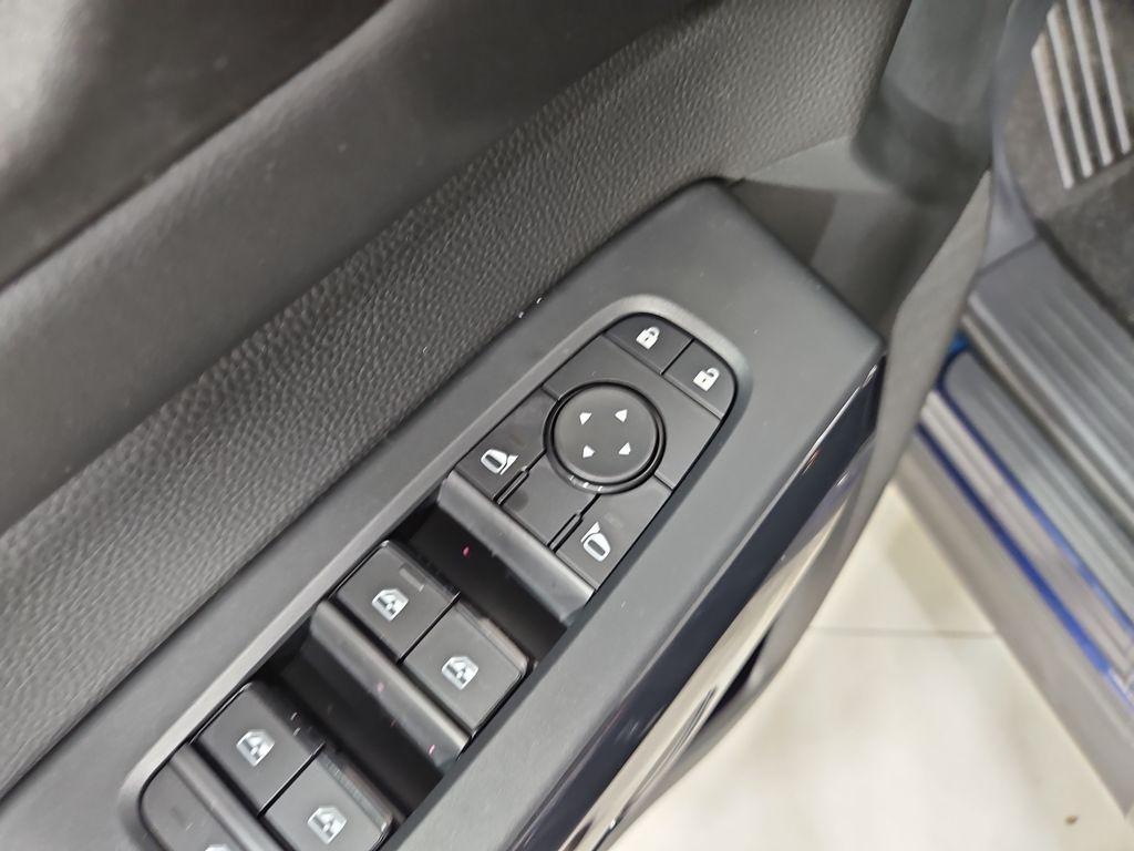 new 2026 Nissan Pathfinder car, priced at $37,237