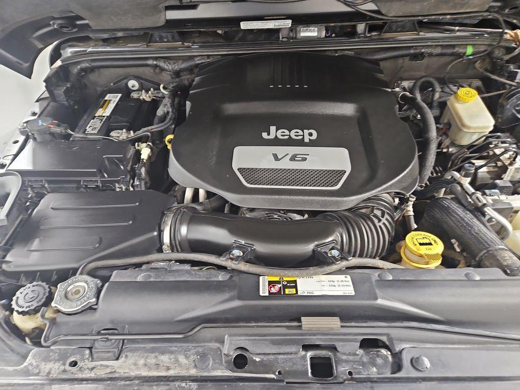 used 2014 Jeep Wrangler Unlimited car, priced at $16,116