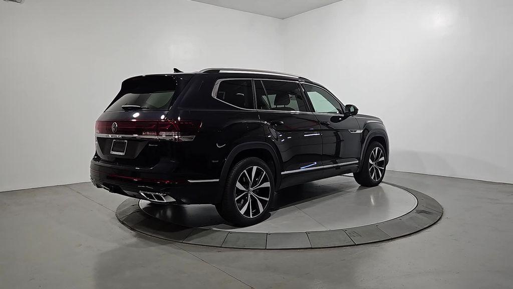 new 2026 Volkswagen Atlas car, priced at $51,801